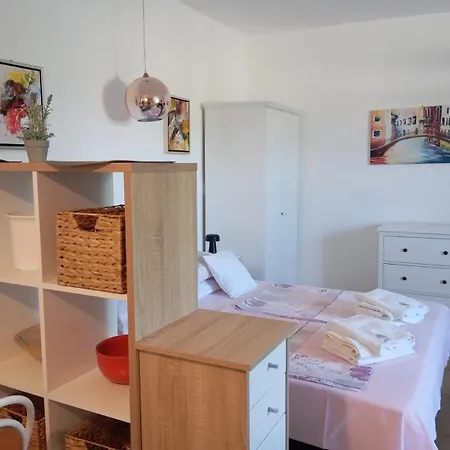 Anci Apartment Sumartin